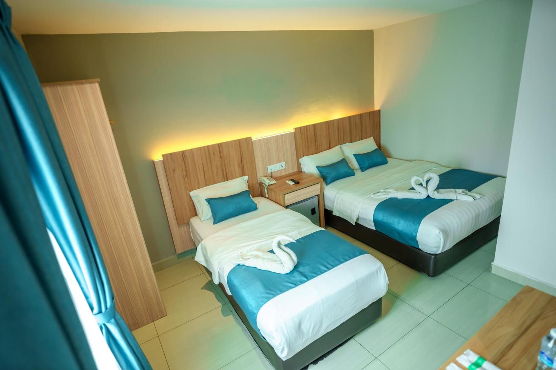 undefined Alaxis Hotel 7