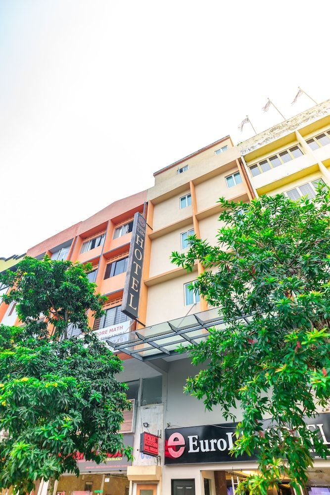 undefined Alaxis Hotel 5