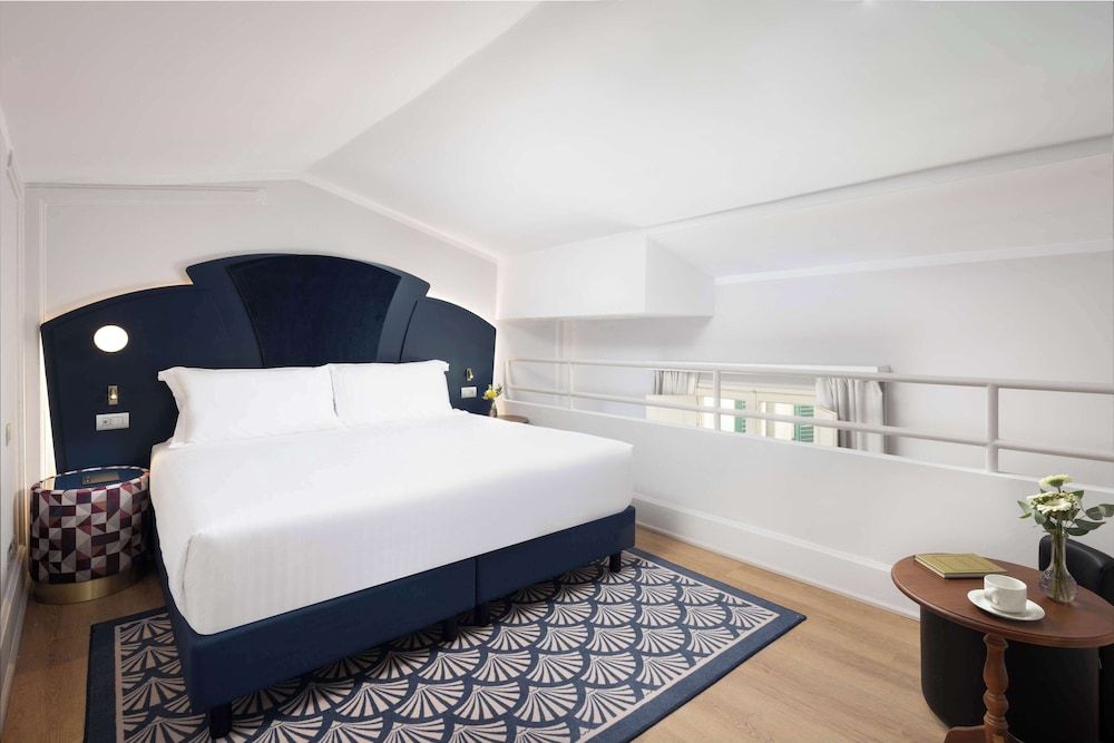 Premium Suite, 1 King Bed (Duplex)