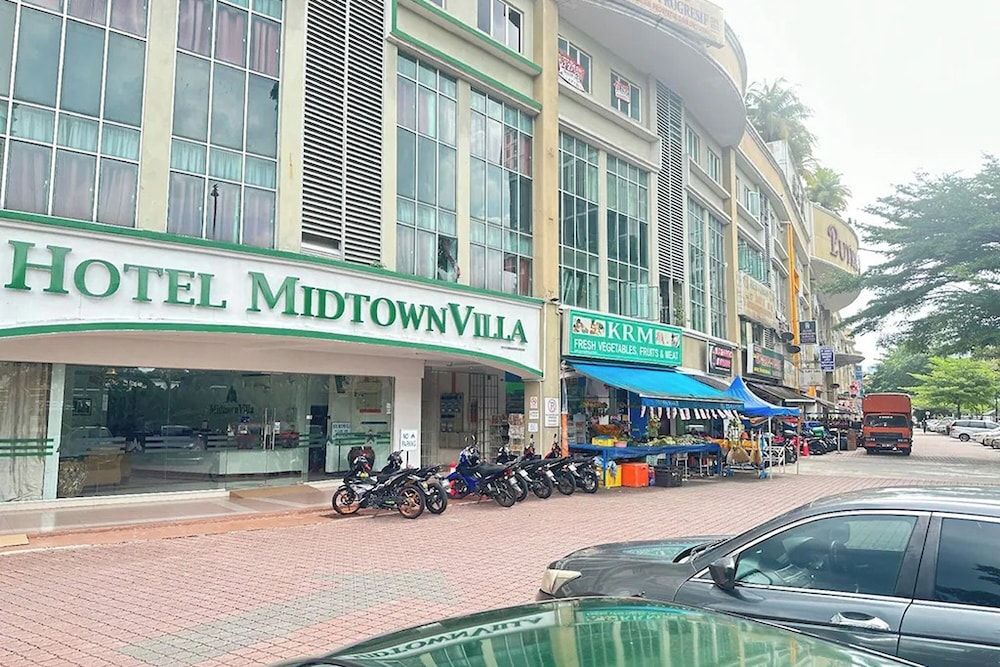 undefined Hotel Midtown Villa 3