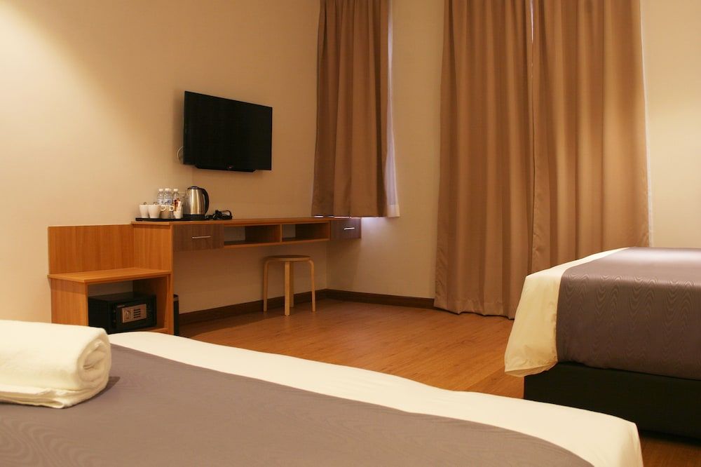 undefined Ahyu Hotel 8