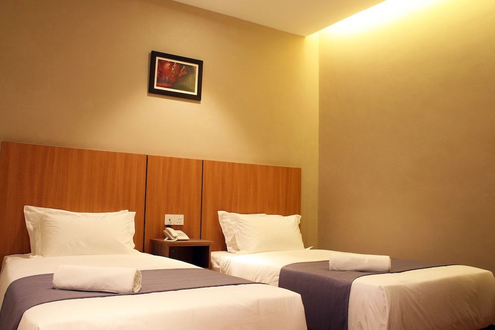 undefined Ahyu Hotel