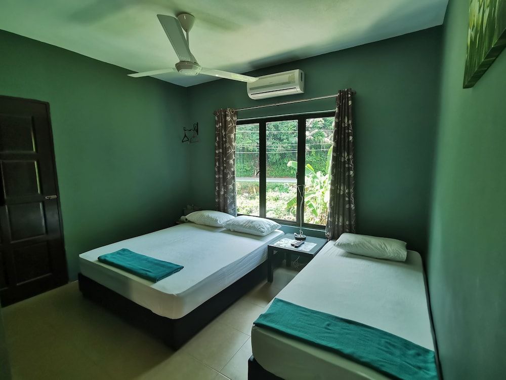 Green Peace Sungai Lembing Triple Room, Private Bathroom (External) 3