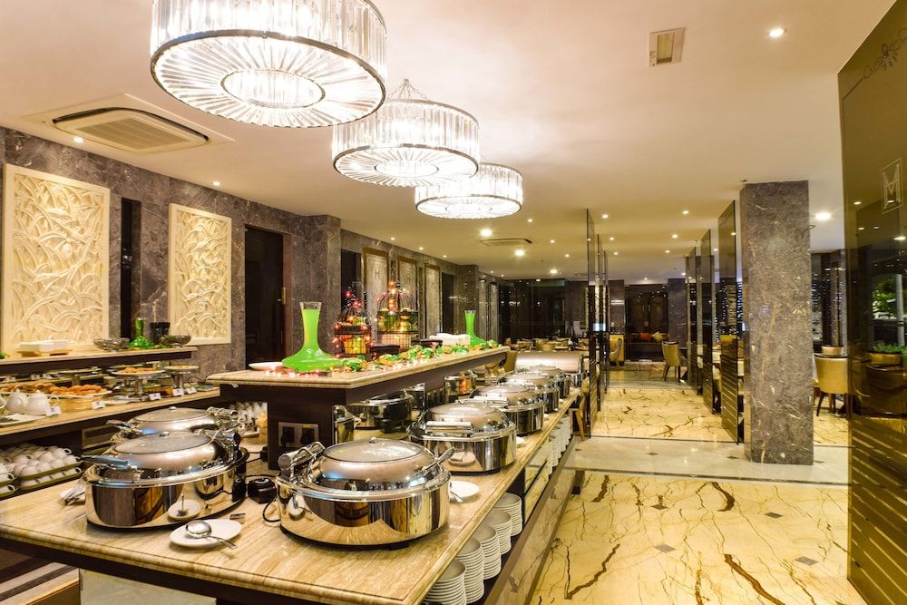 undefined Moty Hotel 7