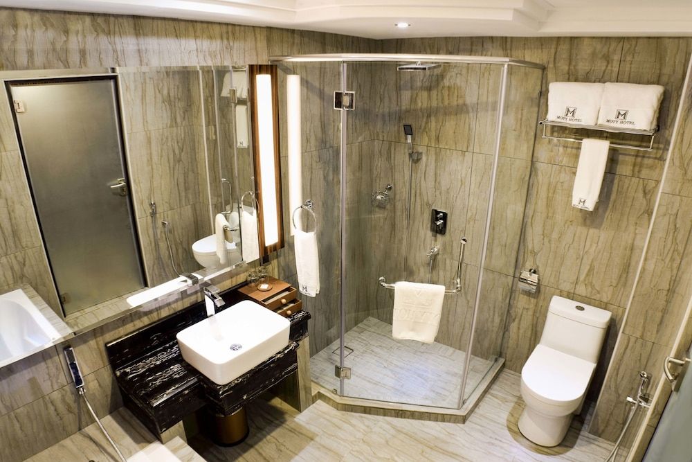 Moty Hotel Deluxe Twin Room 3