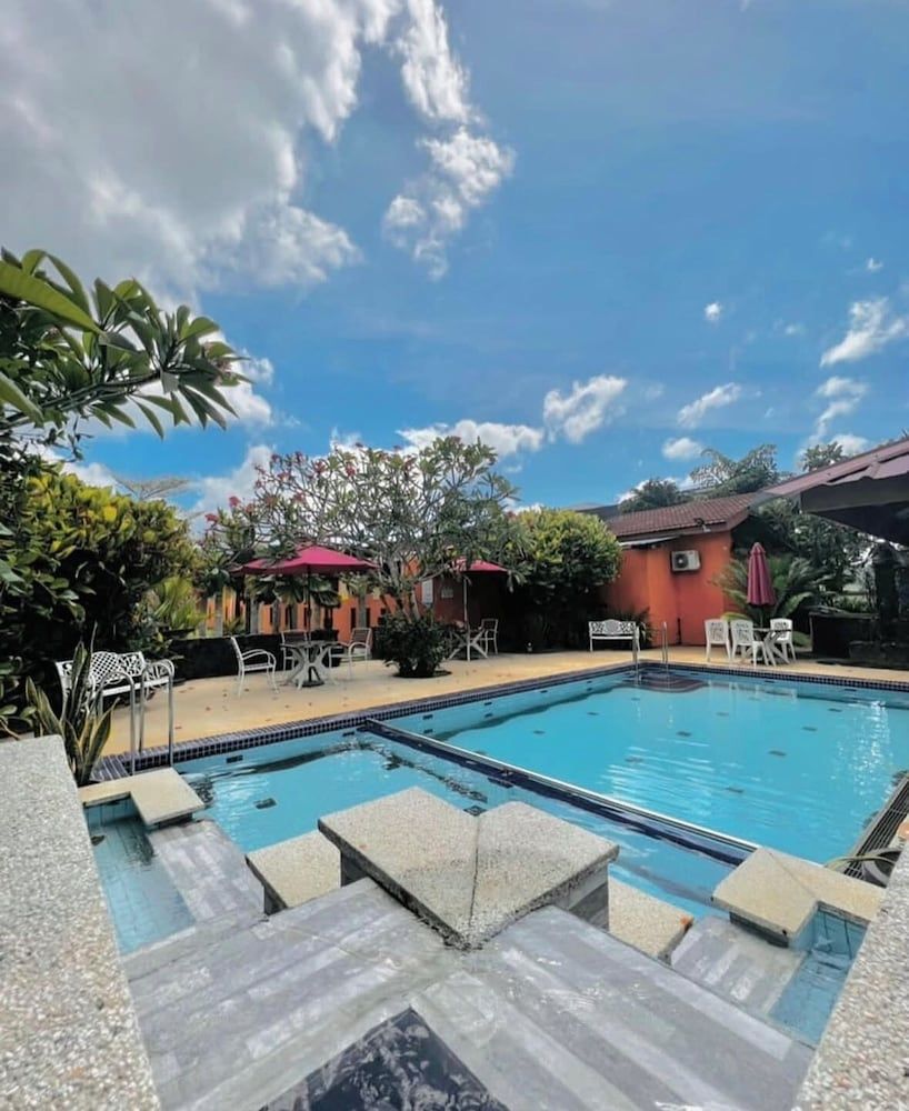 undefined Chuu Pun Village Resort