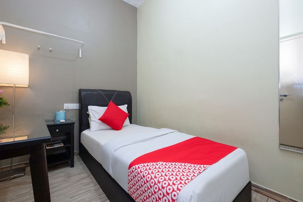 Deluxe Single Room