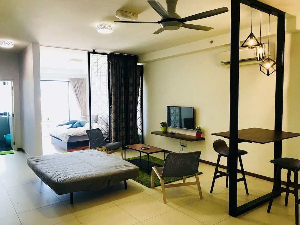 The Landmark by Katana Premier Studio 14