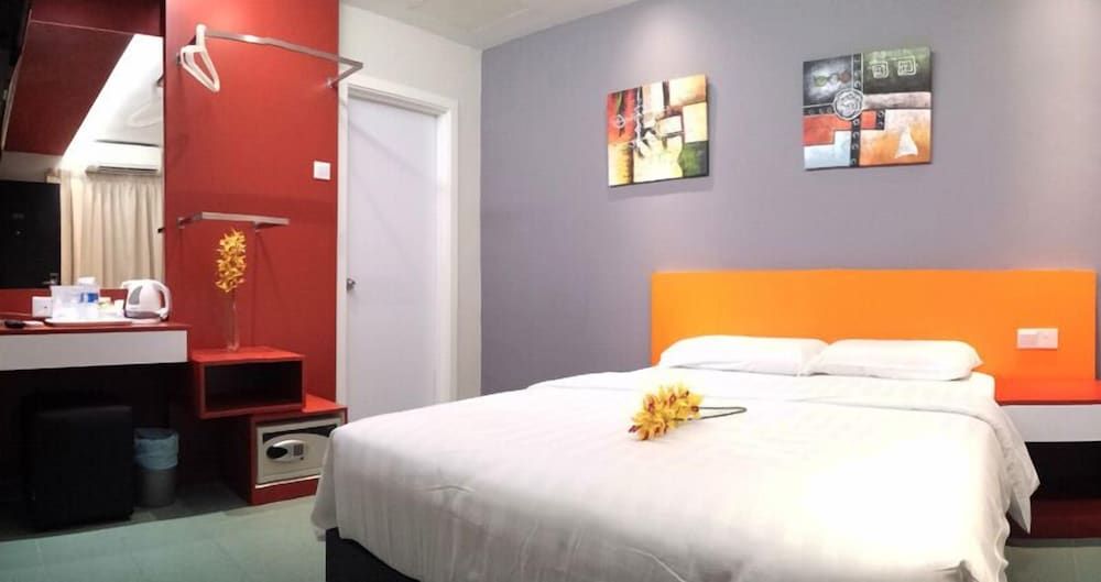 Tai Ichi Hotel Deluxe Double Room 4