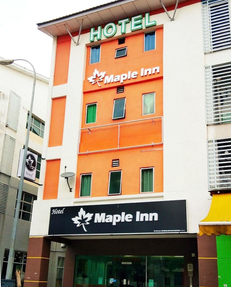 undefined Maple Inn 3