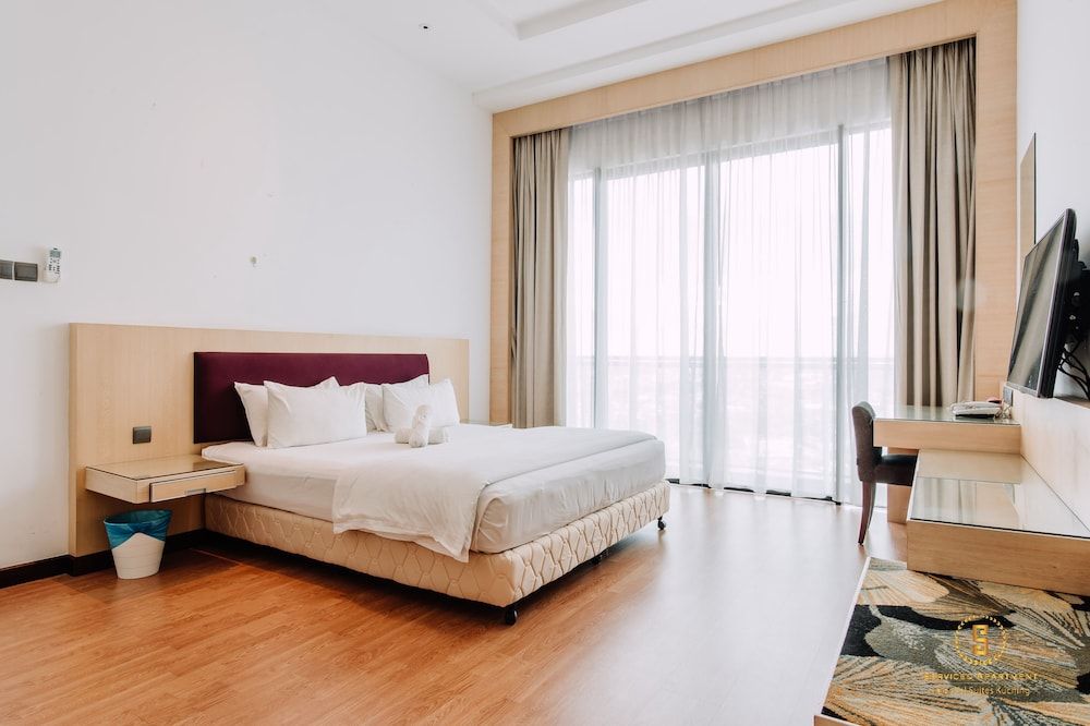 Imperial Suites Serviced Apartment 5 Bedrooms Penthouse Suite 2