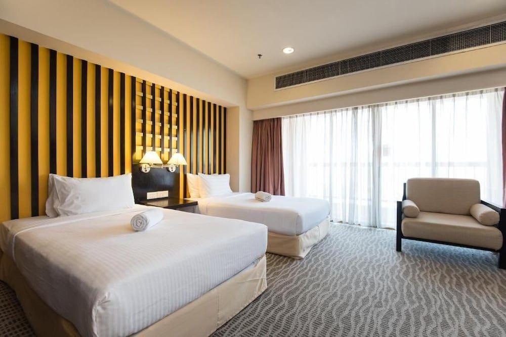undefined Raintree Resort suites at Bandar Sunway 4