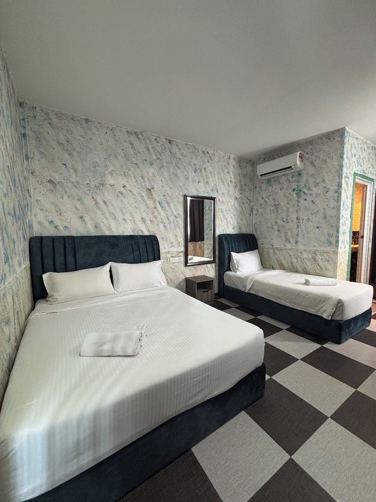 7 Heaven Boutique Hotel City Triple Room