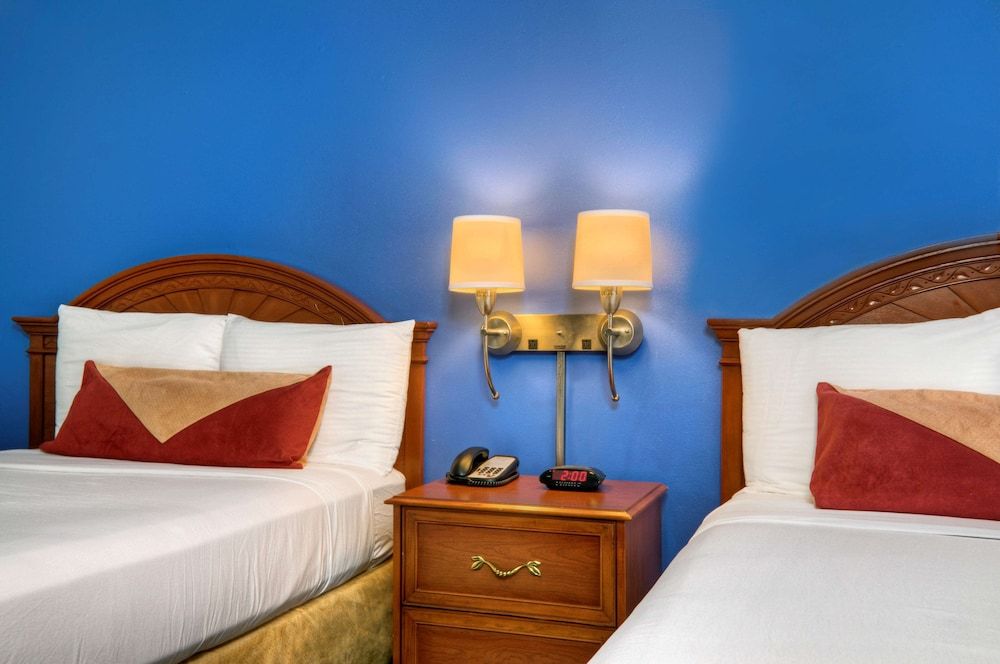 undefined Monarch Hotel 5