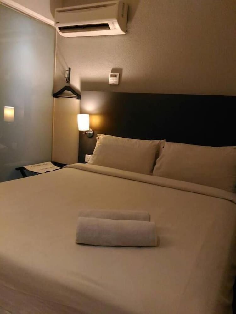The Leverage Business Hotel Rawang Standard Queen, No Windows 2