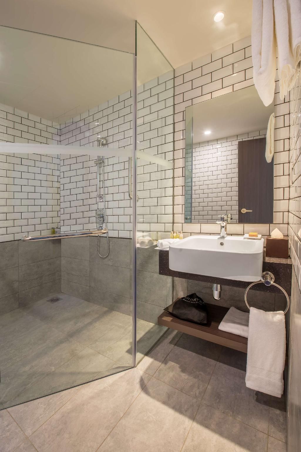 1 Queen Bed Deluxe Room With Klcc View