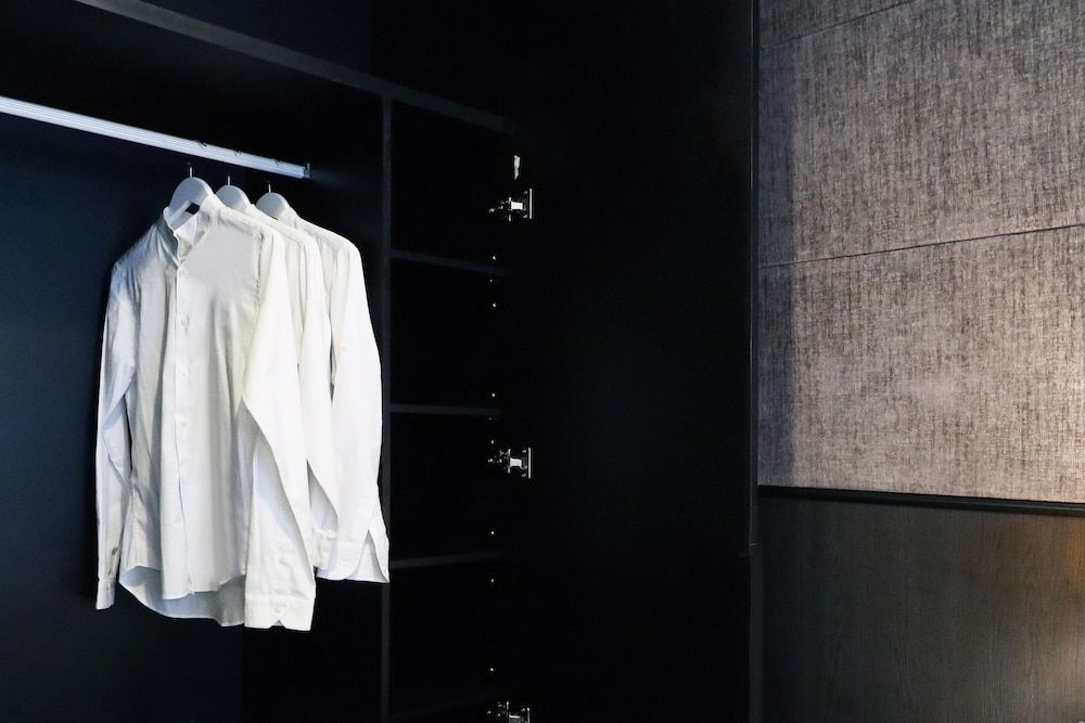 Hotel NuVe Urbane Deluxe Double Room, No Windows 6