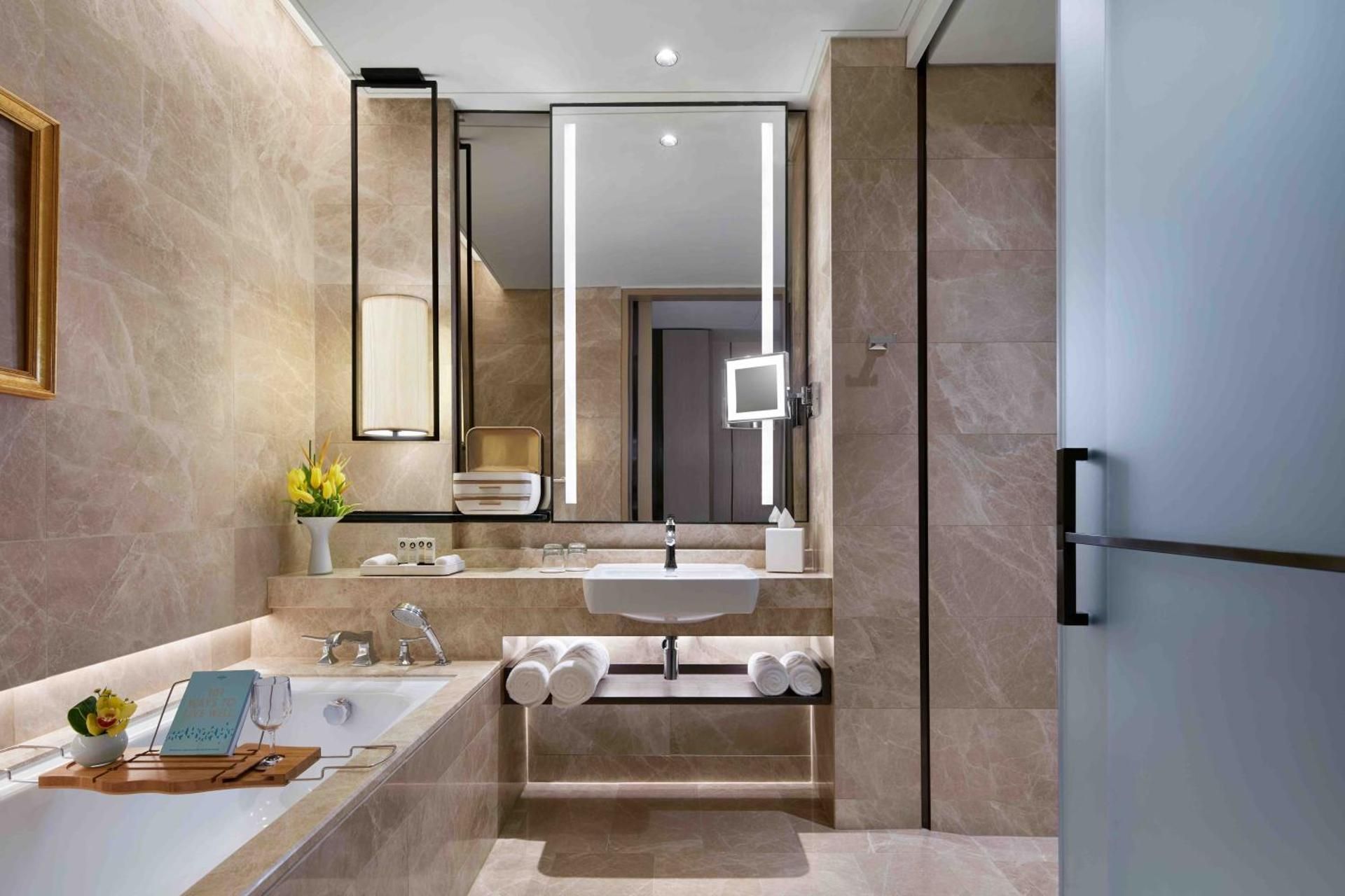 undefined Sofitel Singapore City Centre 9