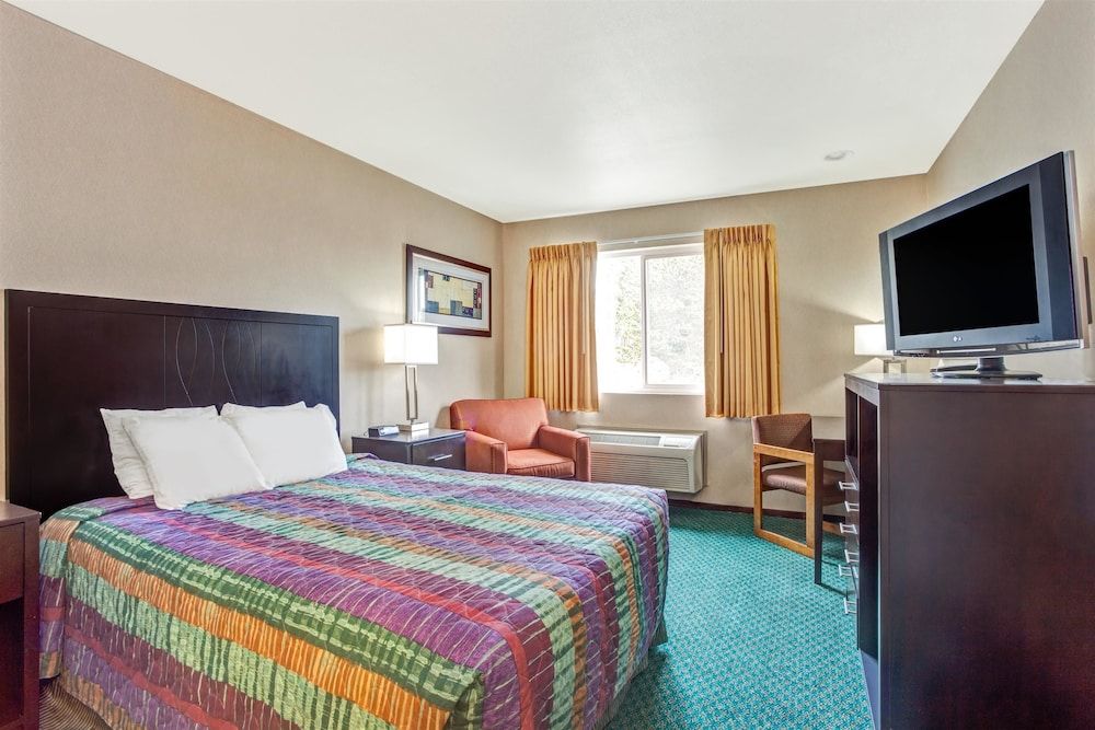 Room, 2 Queen Beds, Accessible, Non Smoking