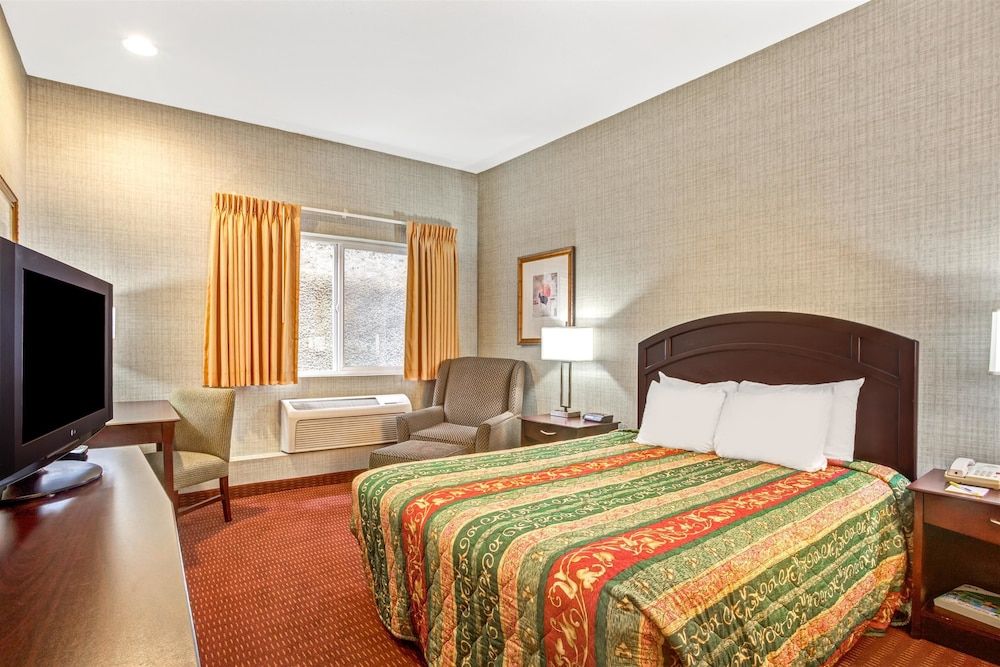 Suite, 1 King Bed, Non Smoking