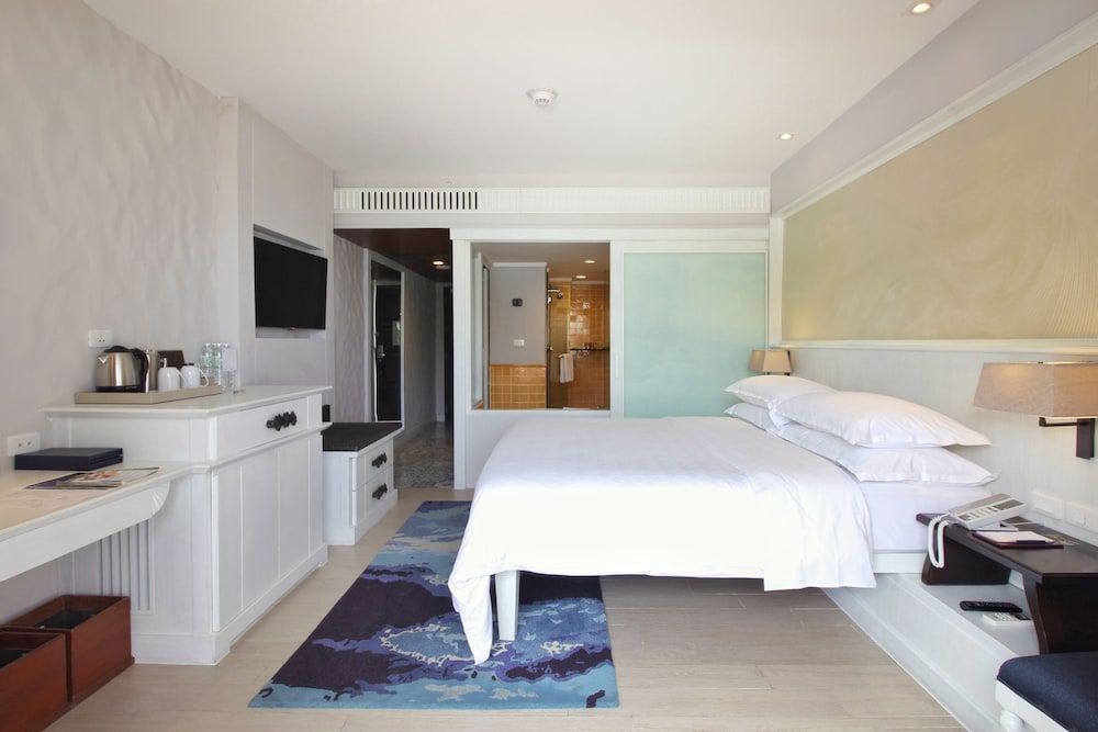 Sheraton Samui Resort Room, 1 King Bed, Balcony 15