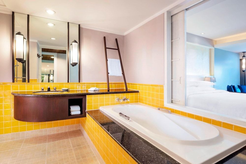 Sheraton Samui Resort Room, 1 King Bed, Balcony 34