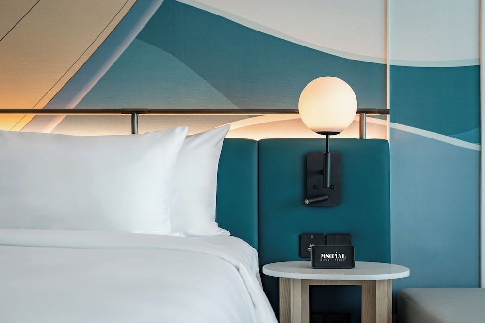 M Social Hotel Phuket Room (Social Cosy King, Sunkissed) 7