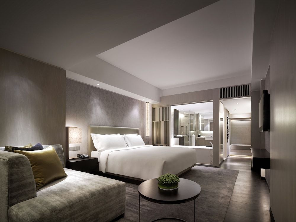 undefined New World Makati Hotel 9