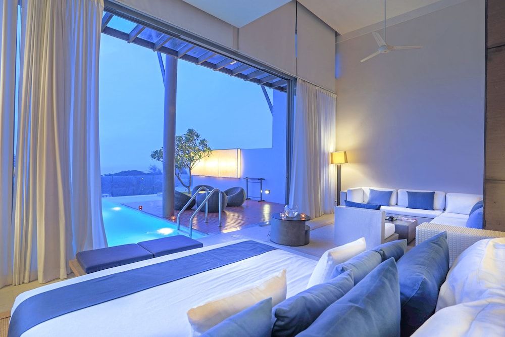 2-Bedroom Sky Pool Villa