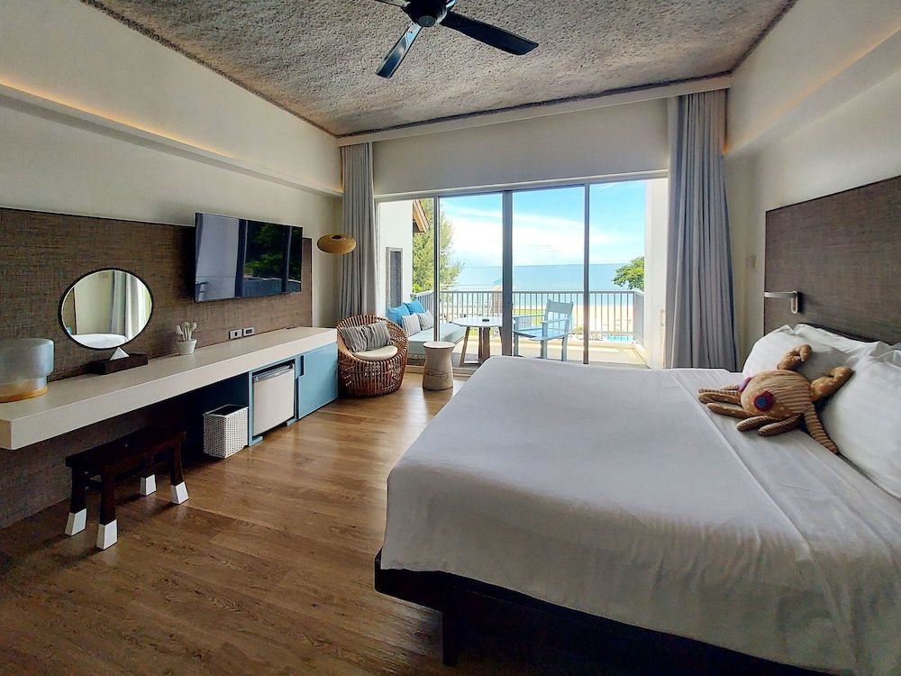Veranda @ Sea