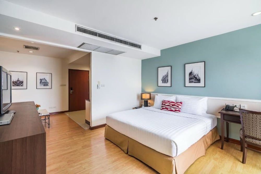 Deluxe Suite with kitchen and bathtub