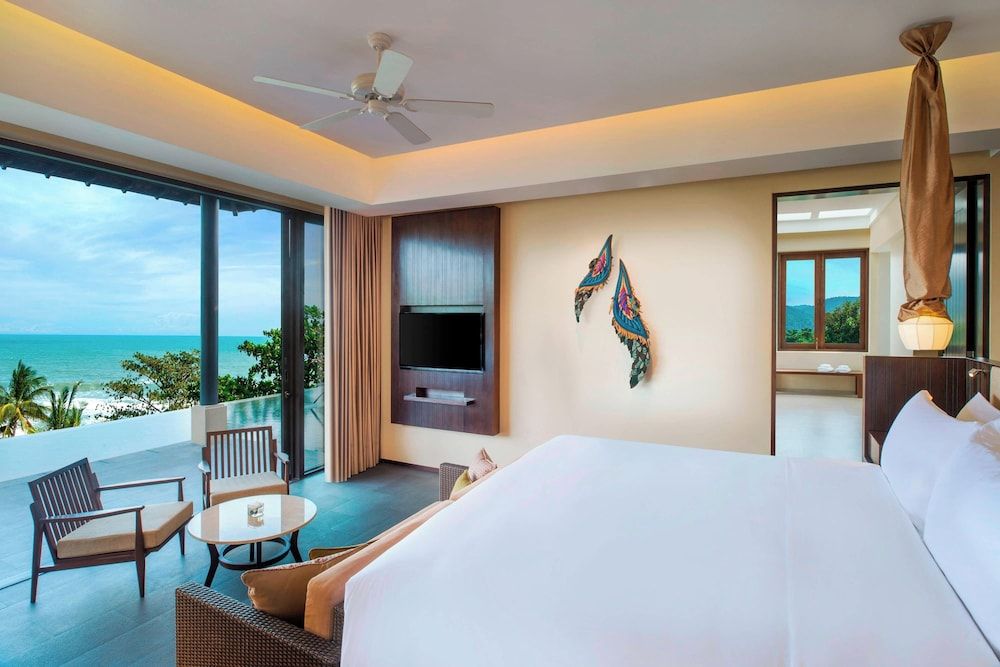Suite, 1 King Bed, Ocean View (Vana Belle Suite)