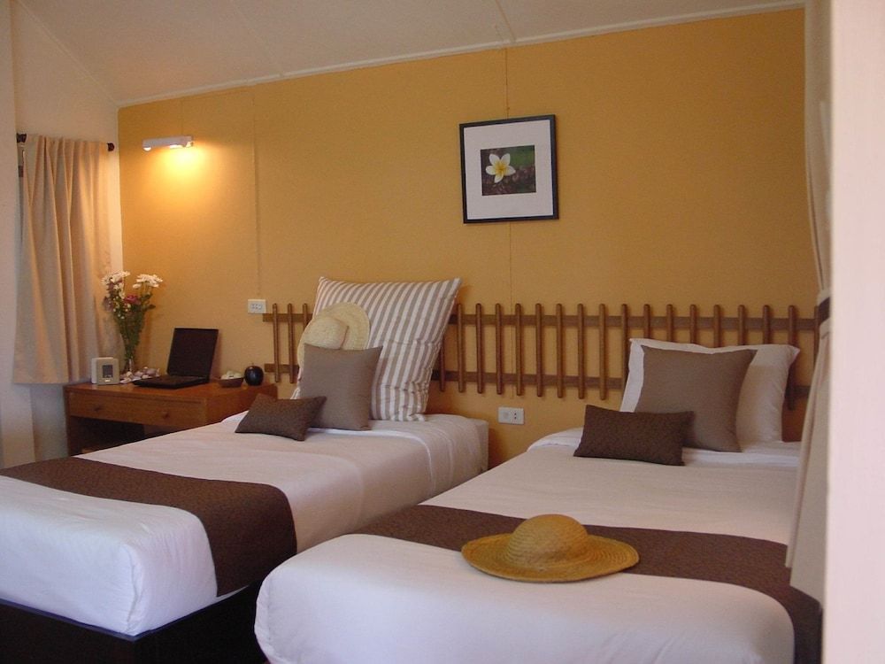 Lawana Escape Beach Resort Premium Bungalow 2