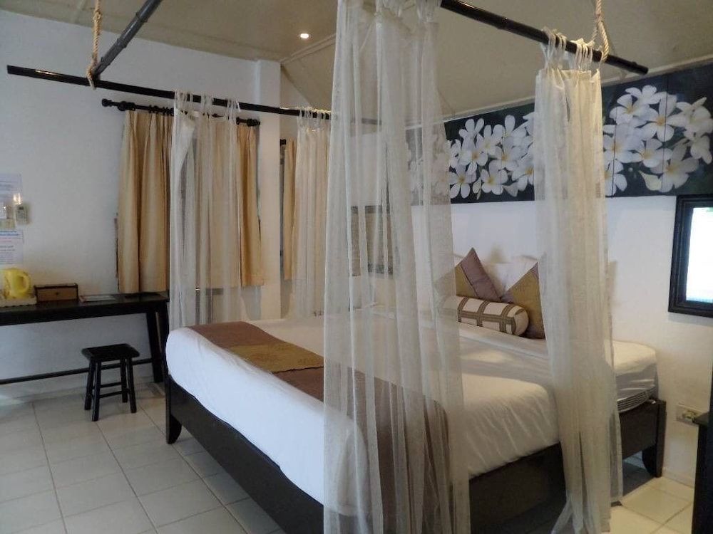 Lawana Escape Beach Resort Deluxe Private Pool Villa 4