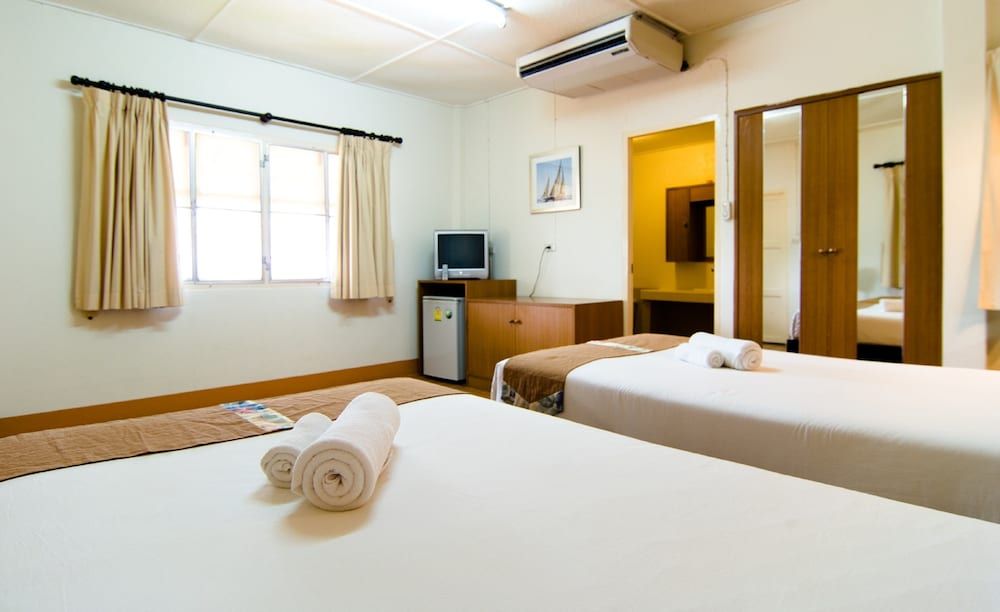 Lawana Escape Beach Resort Premium Bungalow 11