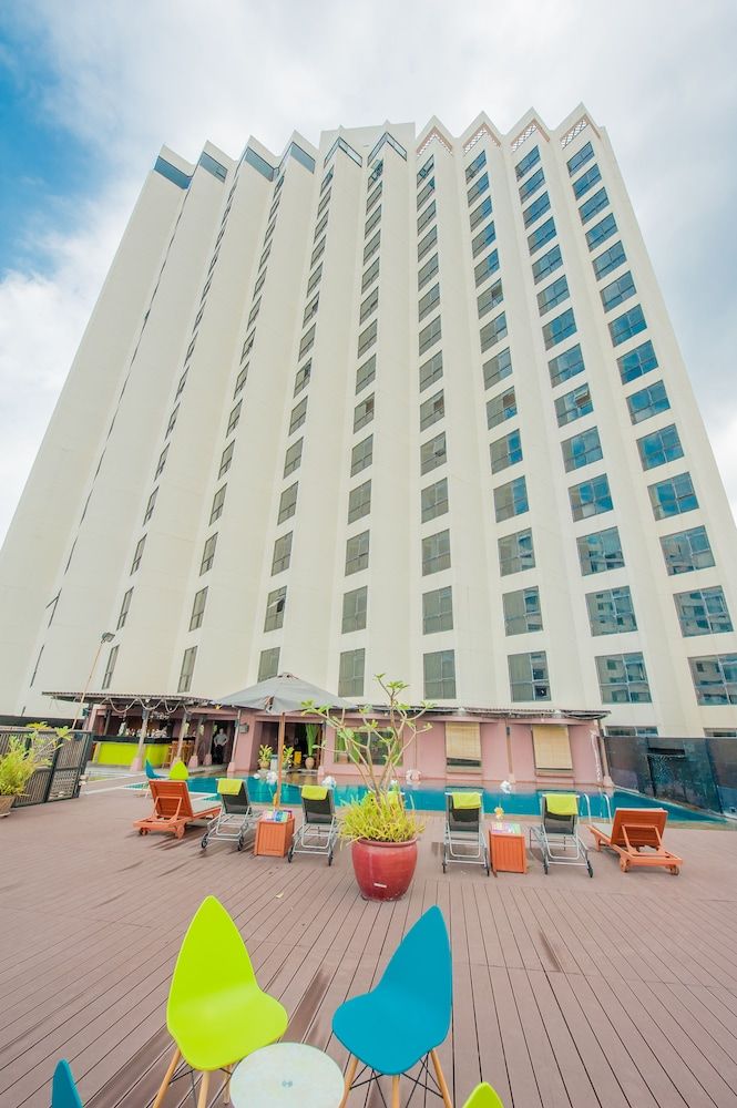 undefined The Seasons Pattaya 2