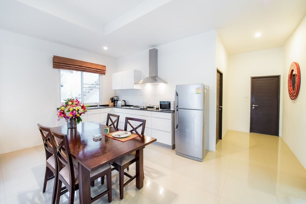 Oriental Beach Pearl Resort Prime Poolside Villa 2