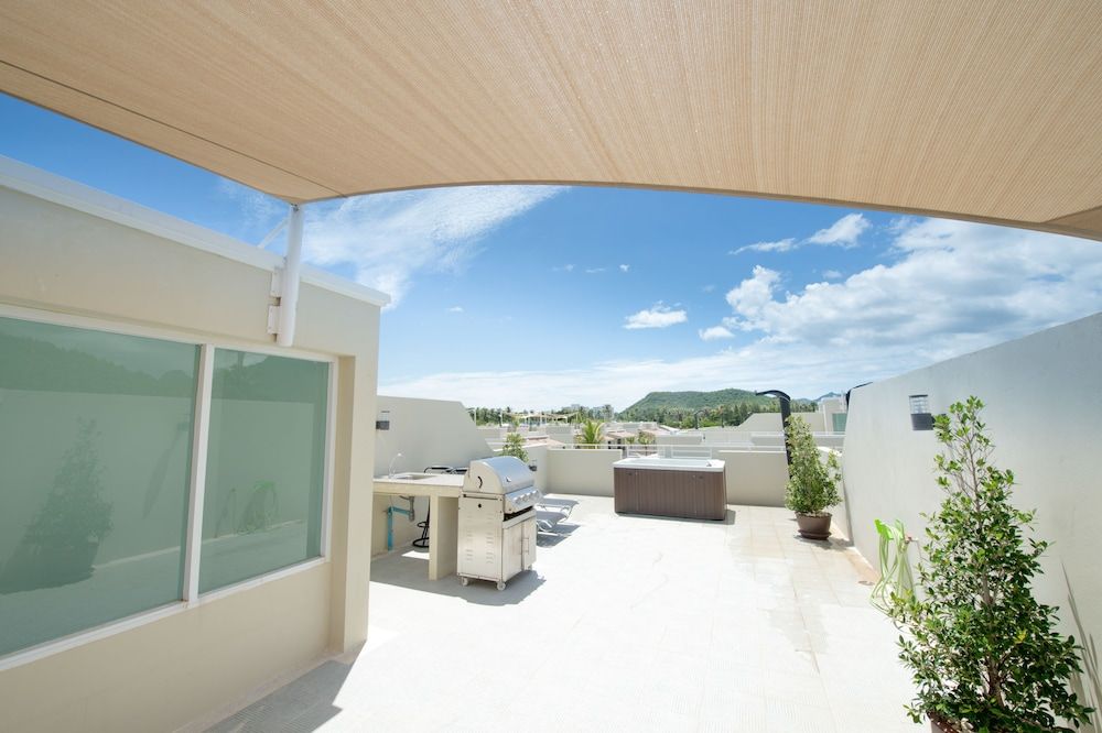 Oriental Beach Pearl Resort Lotus Poolside Townhouse 7