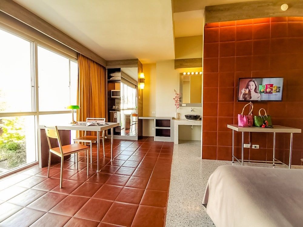 Sino House Phuket Hotel Deluxe Room 20