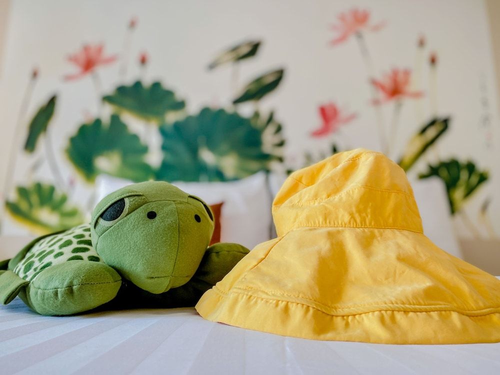 Sino House Phuket Hotel Deluxe Room 3