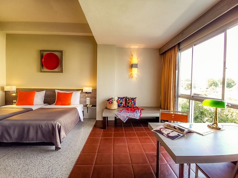 Sino House Phuket Hotel Deluxe Room 10