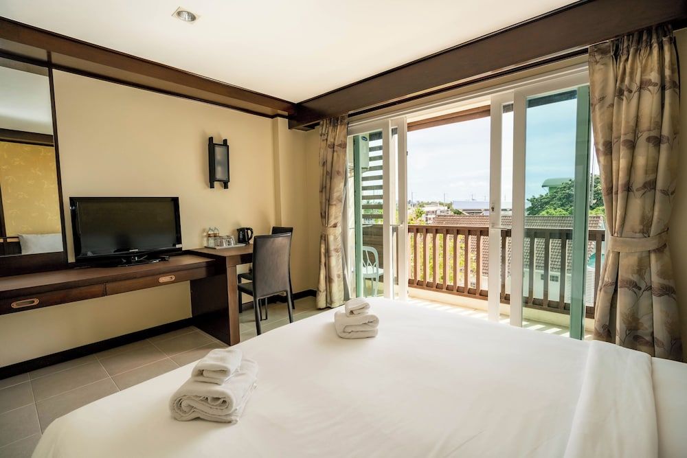 Ratana Hotel Chalong Superior Room