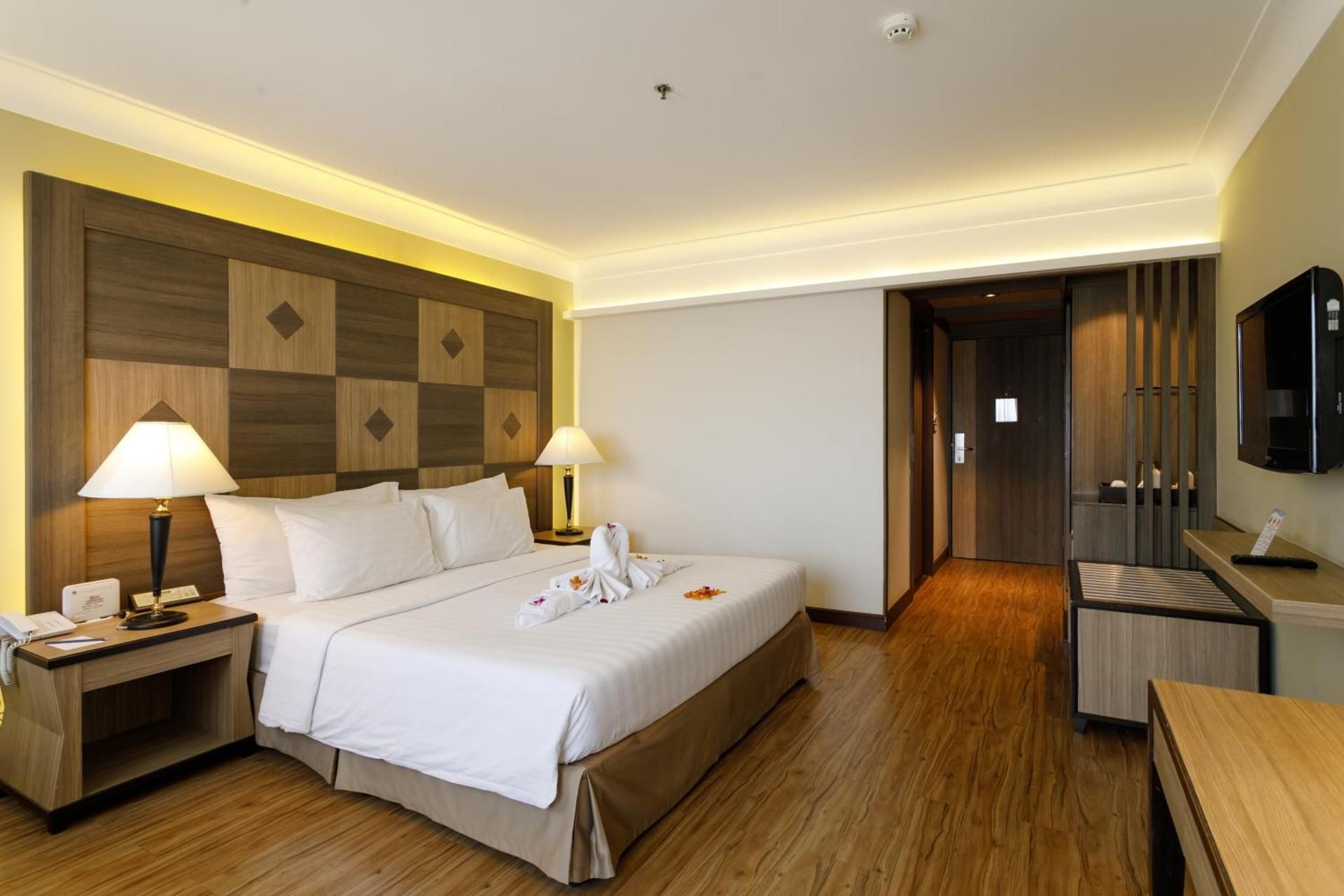 undefined Amora Tapae Hotel 10