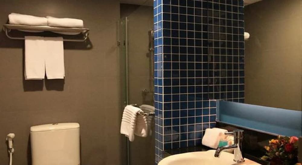 FX Hotel Metrolink Makkasan Deluxe Room 6