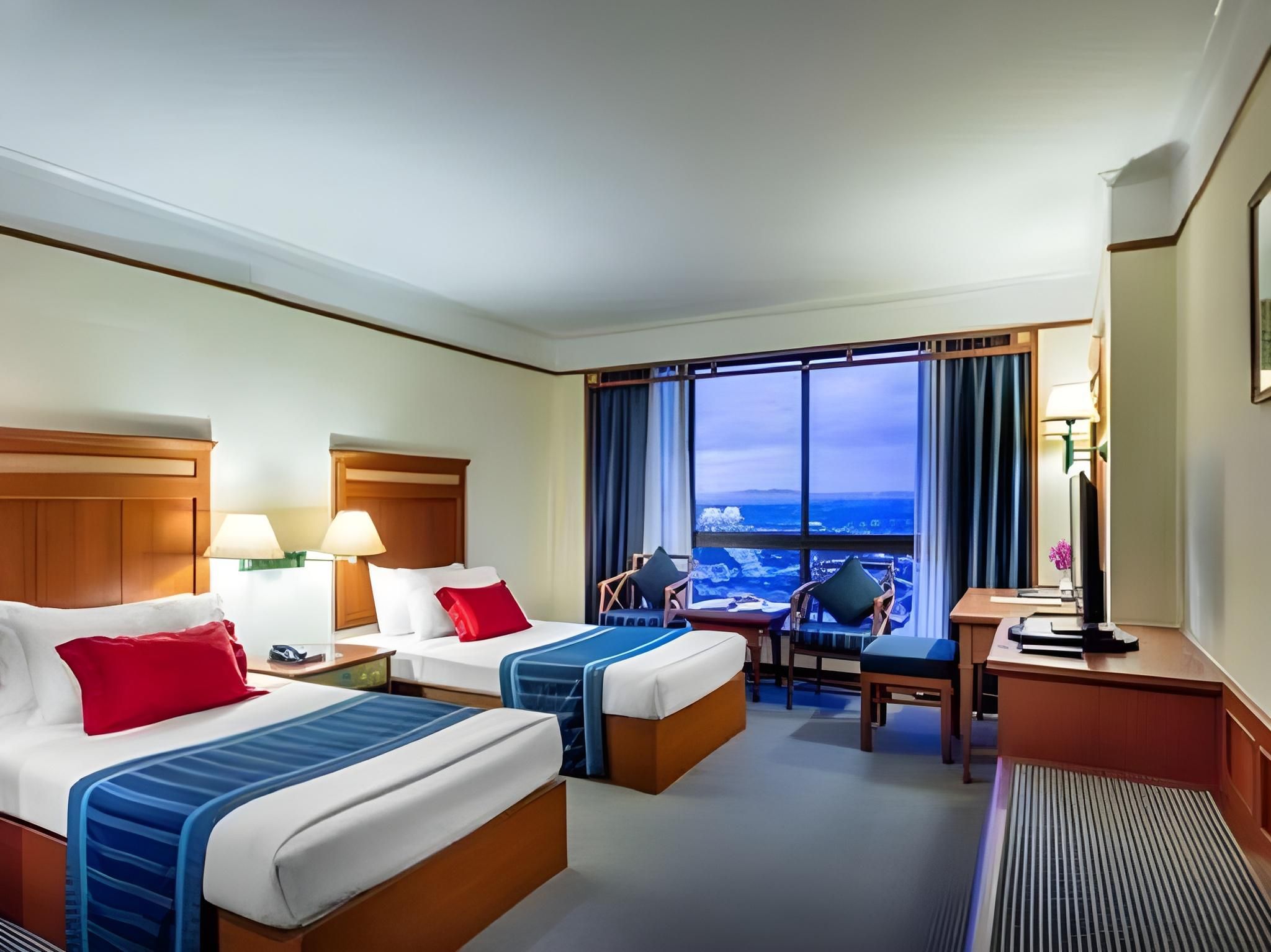 Cholchan Pattaya Beach Resort Moonlight Room 3