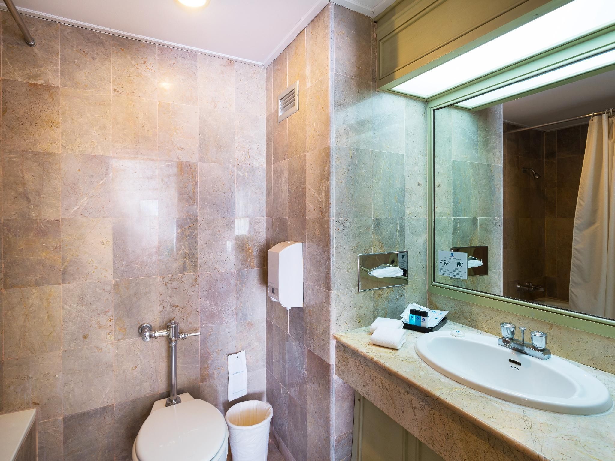 Cholchan Pattaya Beach Resort Moonlight Room 7