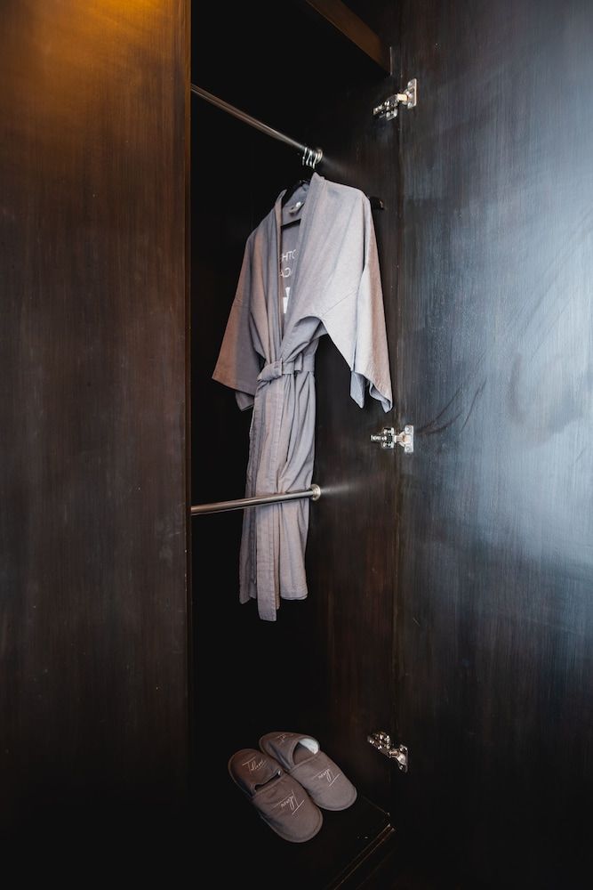 Tolani Le Bayburi Villas Pranburi Four-Bedroom Beachfront Pool Villa 12