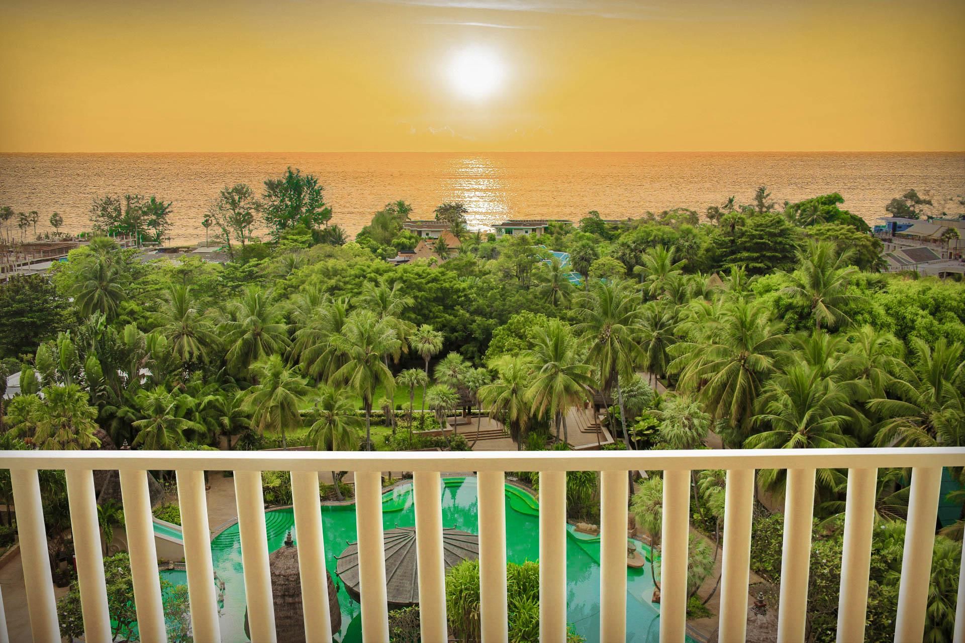 Paradox Sea View King Room