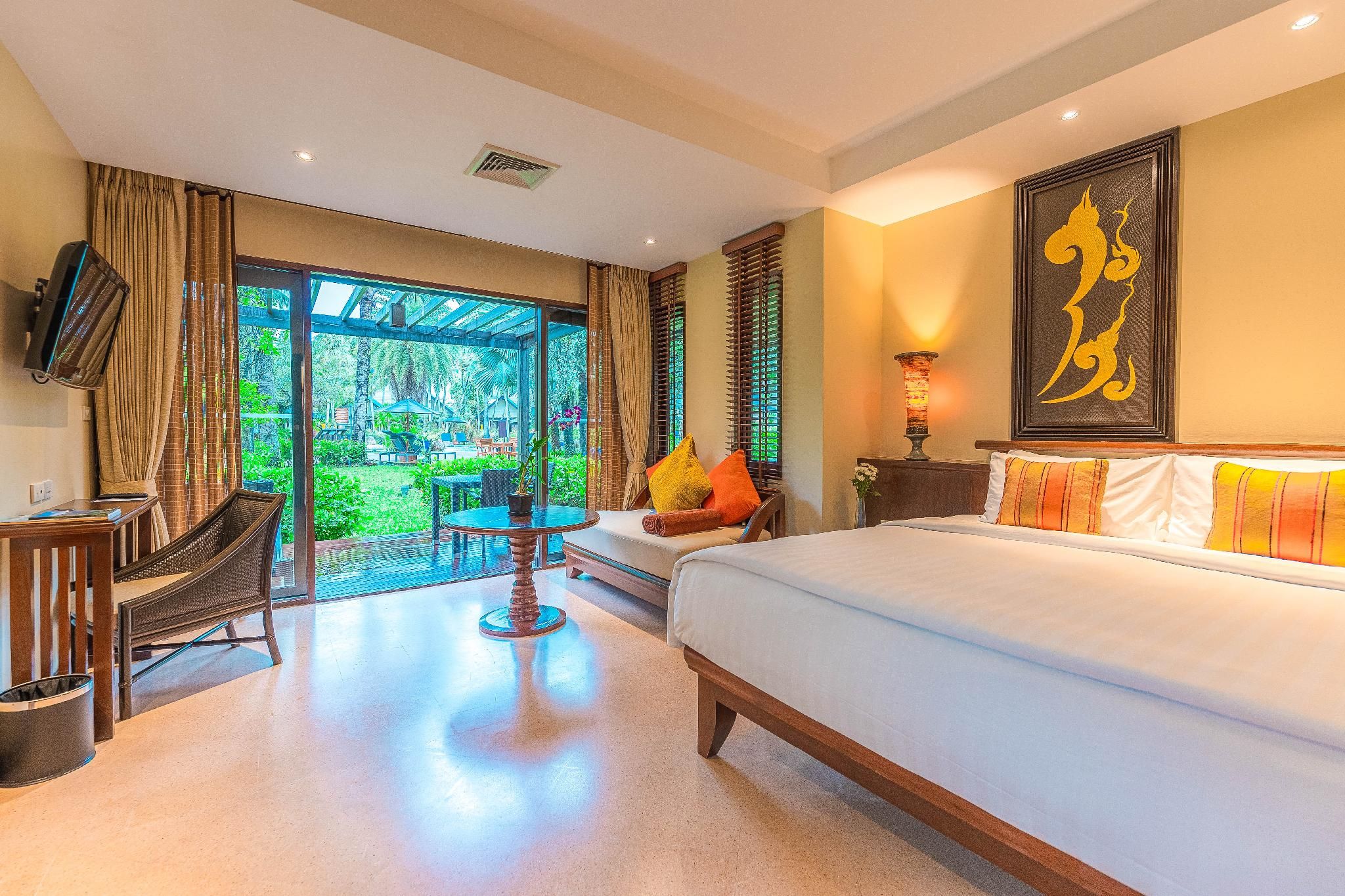 Garden Villa King