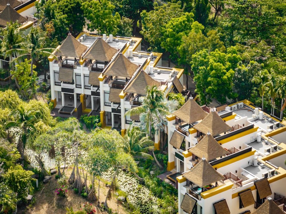 undefined Paradox Resort Phuket 6